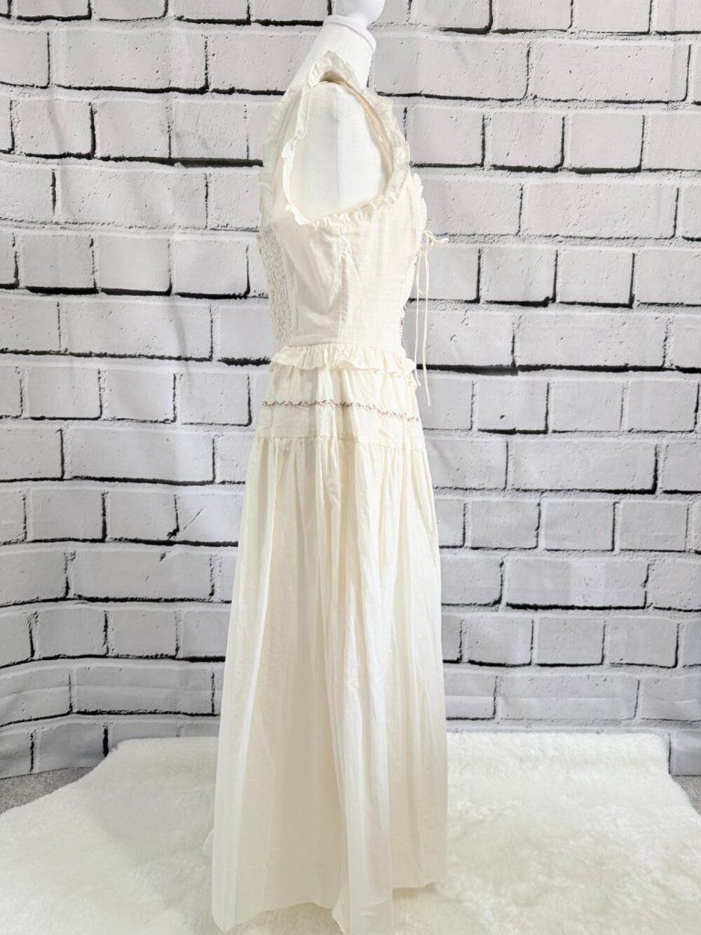 NWOT Moon River Floral Embroidered Midi Dress Ivory Size M - Picture 6 of 16